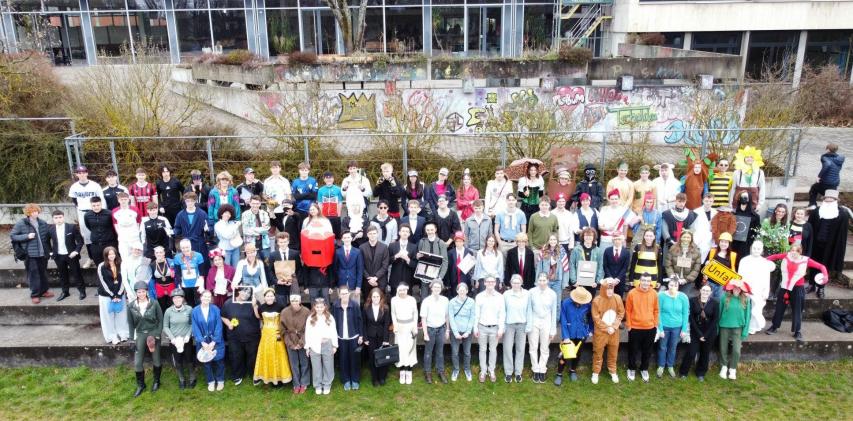 Gruppenfoto Motto "Leistungskurs"